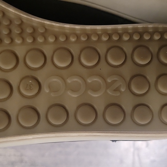 Ecco Soft 7 Nubuck Black Women's Zip Bootie- SZ 37 - Picture 8 of 9